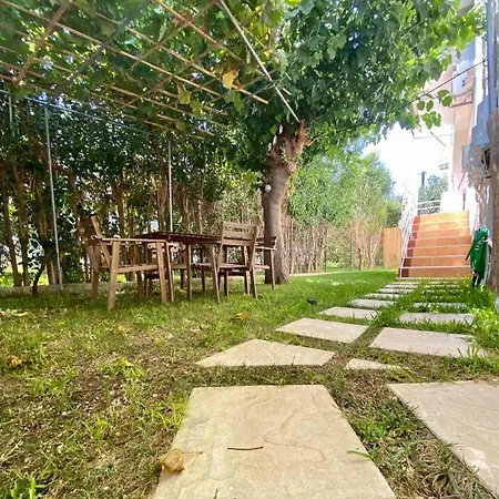 Lefkas House *